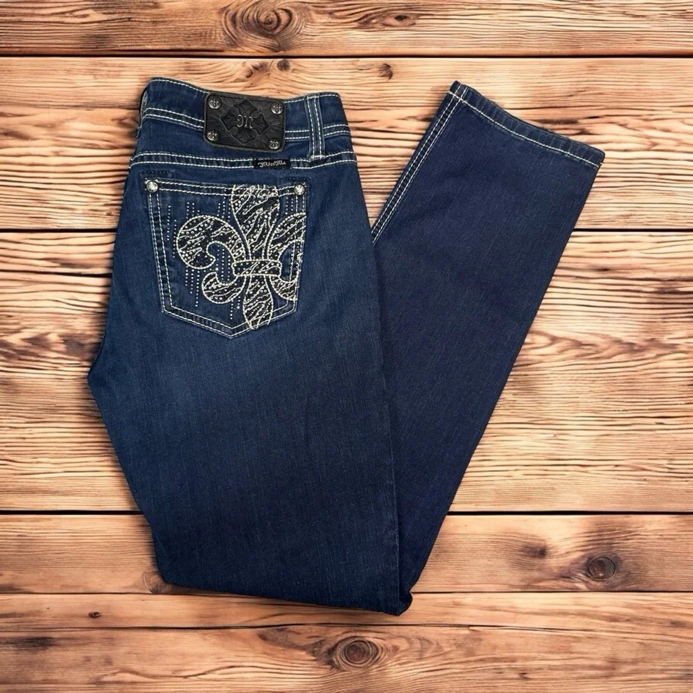 Miss Me Easy Skinny Jean Fleur De Lis Dark Wash Jeans Rhinestone Bling Size 31 - Picture 1 of 10